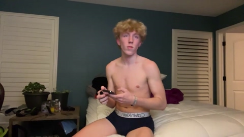 sexytwinks3  10-05-2022